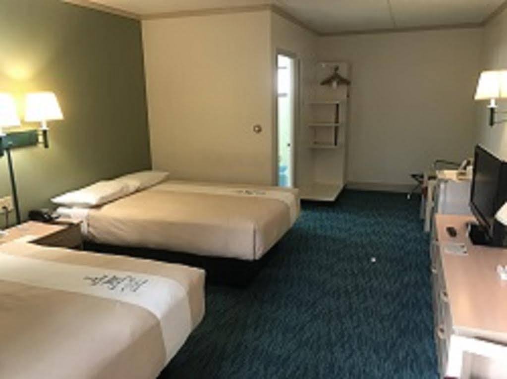Bluebird Spa City Motor Lodge Saratoga Springs Kültér fotó