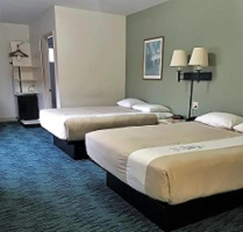 Bluebird Spa City Motor Lodge Saratoga Springs Kültér fotó